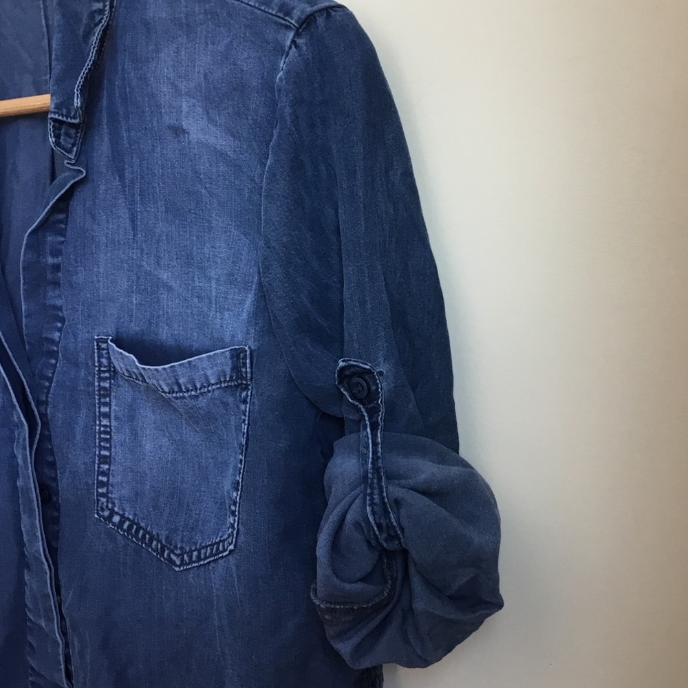 Cloth & Stone Chambray Split Hem Button Down Shirt - image 5